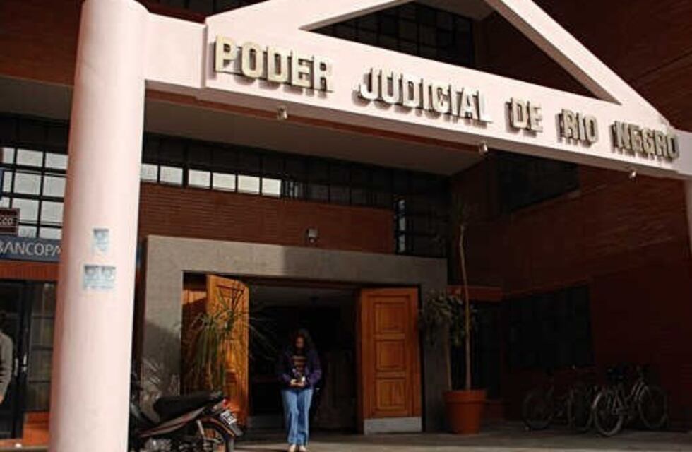 Confirman la pena de 10 años a un hombre que abusó de su hija en Viedma
