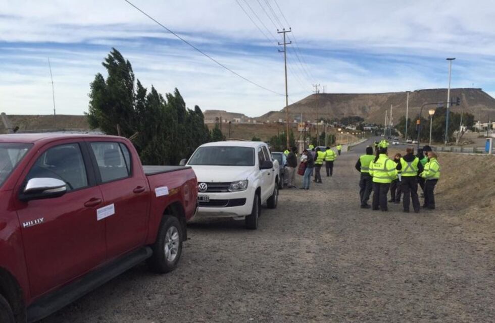 Un conductor ebrio casi atropella a personal de control de tránsito