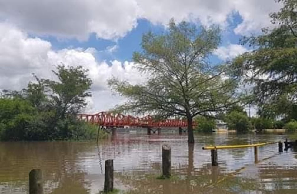 Comenzaron a evacuar vecinos de Gualeguaychú por la creciente del río