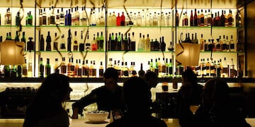 Unas 50 personas fueron sorprendidas por inspectores municipales bailando en el primer piso de un bar el viernes pasado, a las 3 de la mañana. El local fue clausurado. / Foto: Imagen ilustrativa.