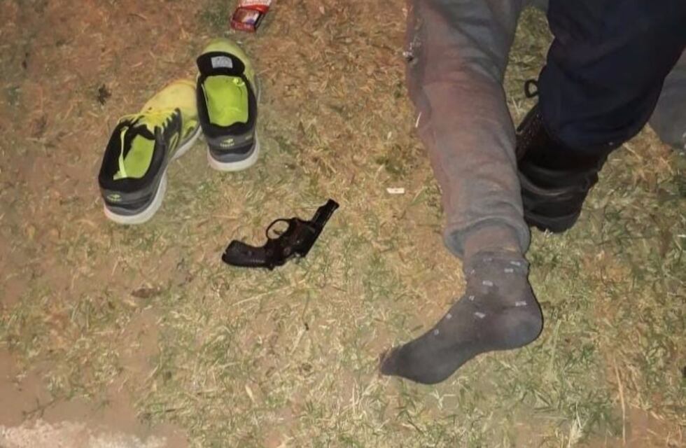 Intentaron robar en una farmacia pero un vecino los delató