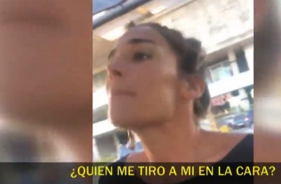 El escándalo de Juana Viale en un estacionamiento