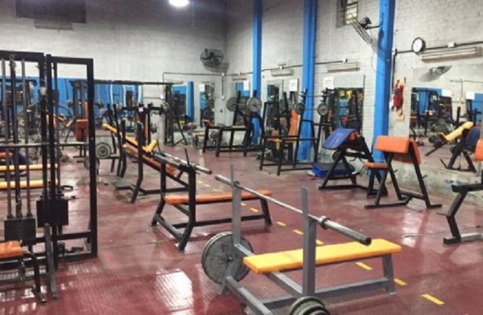 Habilitan gimnasios, las canchas de pádel y las piletas climatizadas