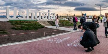 Vandalismo en el cartel de Ushuaia\u002E