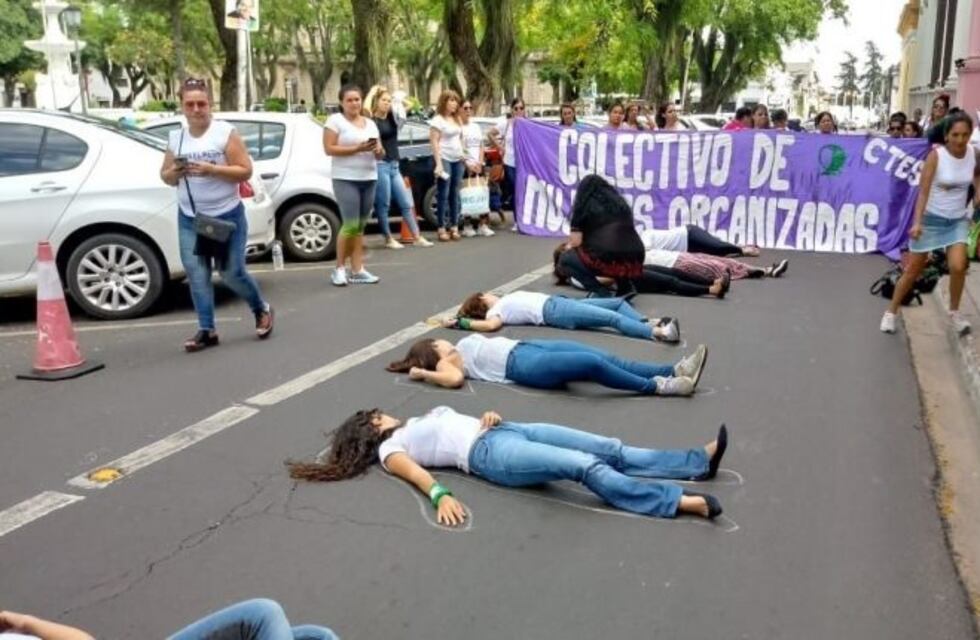 Organizaciones de mujeres marcharon por adhesión a las políticas con perspectiva de género