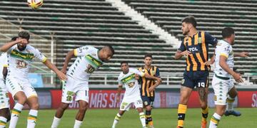 Miguel Barbieri convirtió el segundo tanto canalla\u002E (@carcoficial)