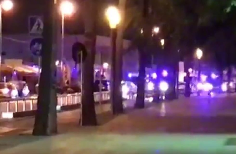 Los videos del tiroteo entre la Policía y los presuntos terroristas en Cambrils