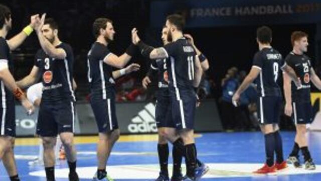 Los Gladiadores celebran su triunfo ante Bahru00e9in. EFE/Christophe Petit Tesson