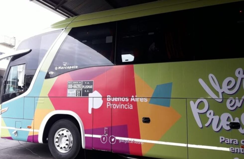 Llega el bus turístico de Provincia a Pehuen Co