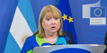 HANDOUT - ARCHIVO - Fotografu00eda tomada el 04/07/2016 a Susana Malcorra, canciller argentina, quien el 07/10/2016 lamentu00f3