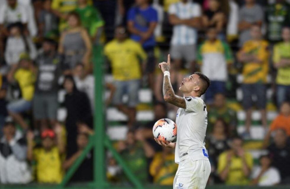 Libertadores: en su debut histórico, Defensa y Justicia empezó ganando pero Santos se lo dio vuelta