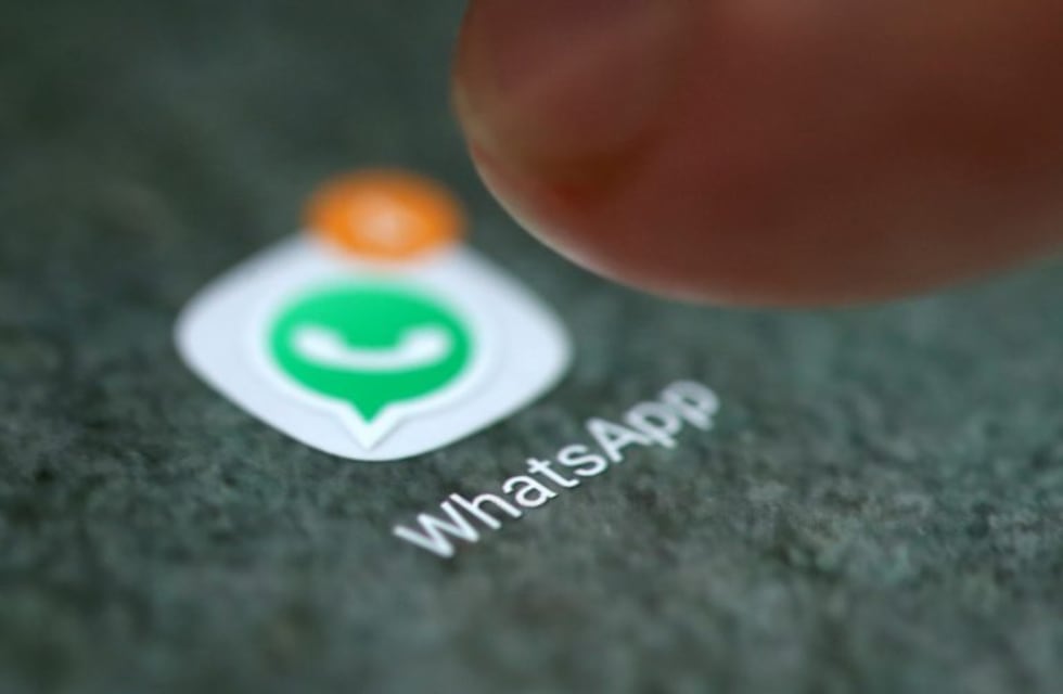 Se cansó de recibir mensajes "inútiles" en WhatsApp y le hizo juicio al administrador del grupo