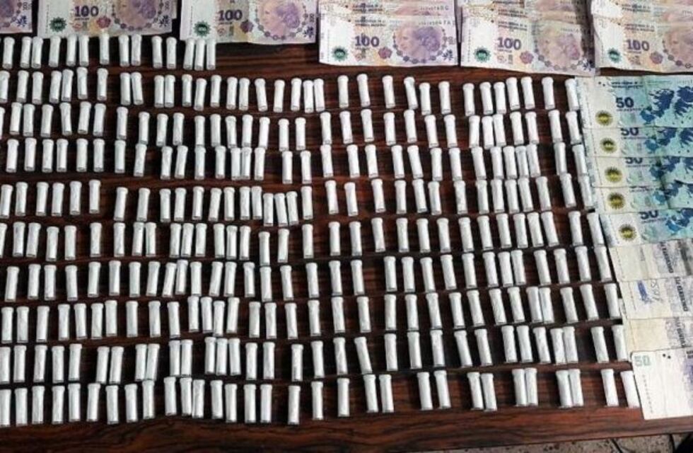Avellaneda: detuvieron a tres narcos con 400 dosis de cocaína