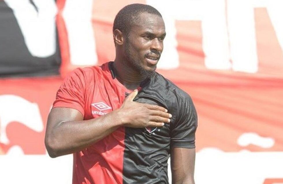 Luis Leal se perfila para ser titular ante San Lorenzo