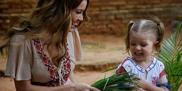 Dallys Ferreira y su hija India\u002E (Instagram)