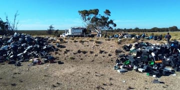 Turismo denunciará a las industrias pesqueras que arrojaron basura al mar\u002E