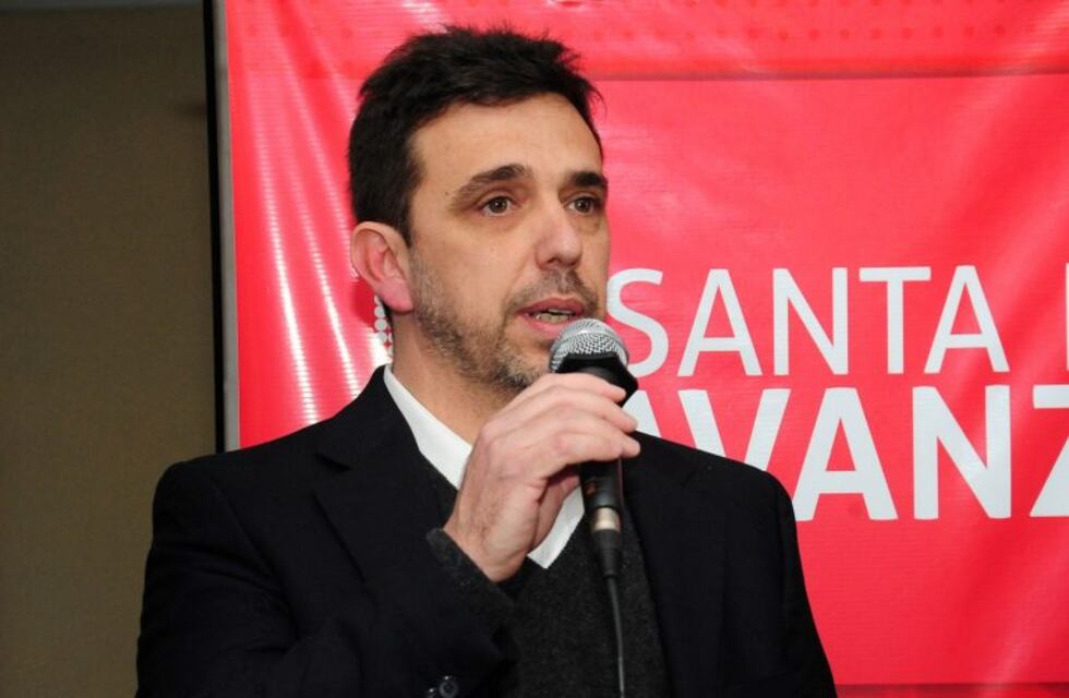 La madre que murió tras dar a luz a gemelas en el Centenario se había descompensado