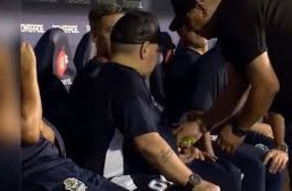 Revelan qué le dieron de tomar a Diego Maradona en el partido ante Rosario Central