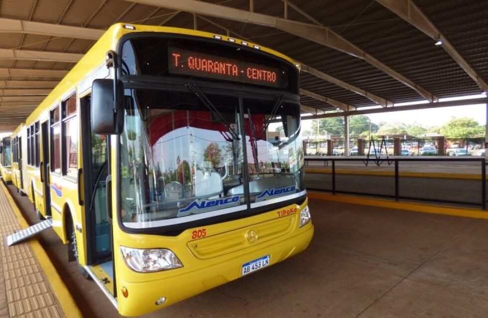 El servicio de transporte urbano se ajusta al nuevo decreto por la pandemia