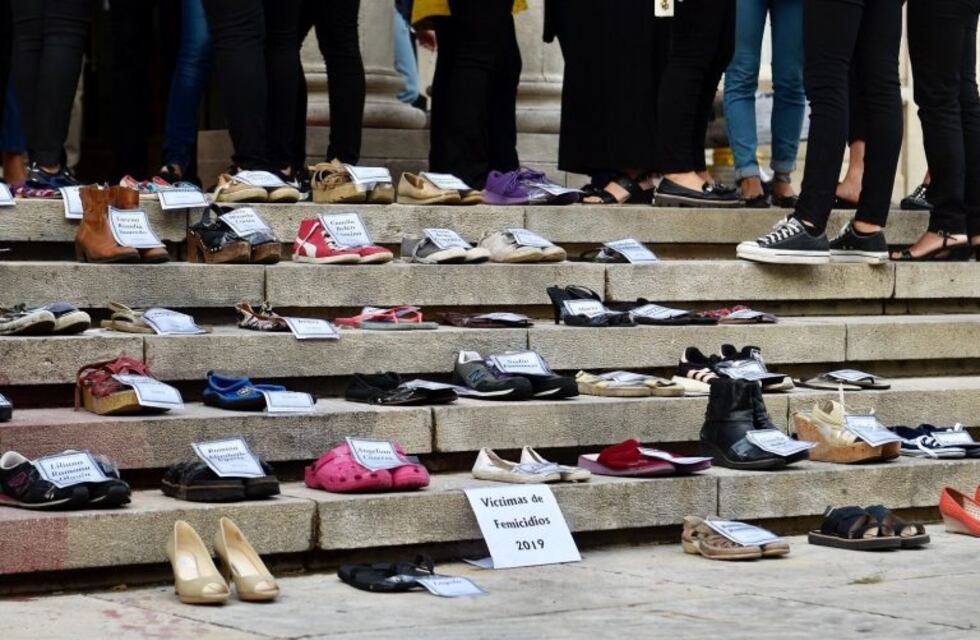 8M: las manifestaciones en La Plata comenzaron con una exposición en el fuero Federal