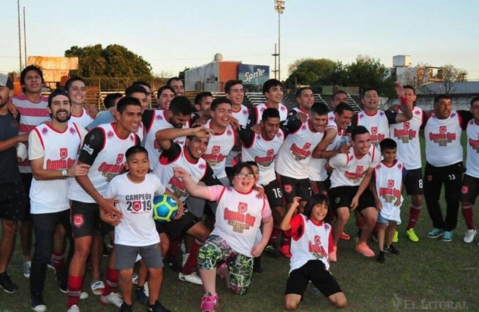 Camba Cuá se consagró campeón del torneo local