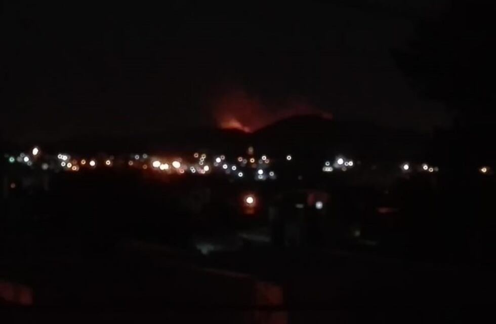 Nuevo foco de fuego en la zona del Country "La Deseada"en La Calera