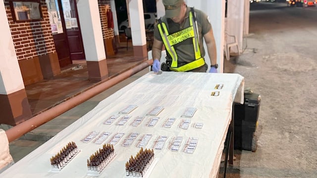 En medio de la trama del fentanilo contaminado, Gendarmería incautó 500 dosis de la droga en un envío. (Gentileza)