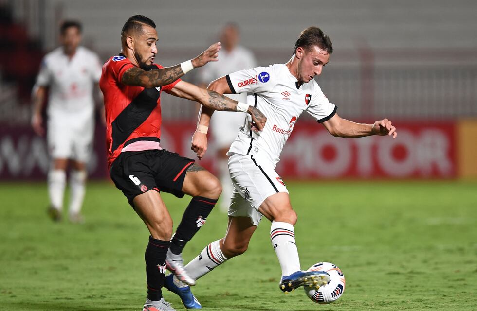 Newell’s terminó sufriendo pero se trajo un valioso punto de Brasil en su debut en la Copa Sudamericana