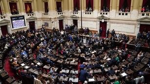 La oposición gesta una mayoría para voltear el DNU
