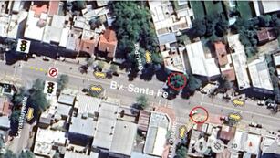 El mapa muestra dónde están los semáforos y donde pretenden que estén