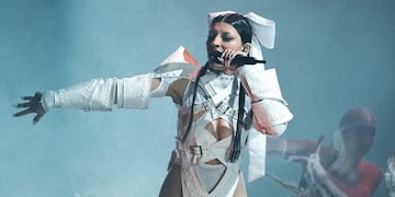 Cazzu se presentó en el Luna Park con su “Nena Trampa Tour” y demostró por qué es la jefa