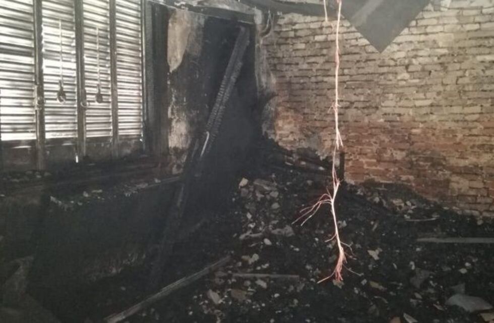 Incendiaron un depósito de Cotar en barrio Industrial