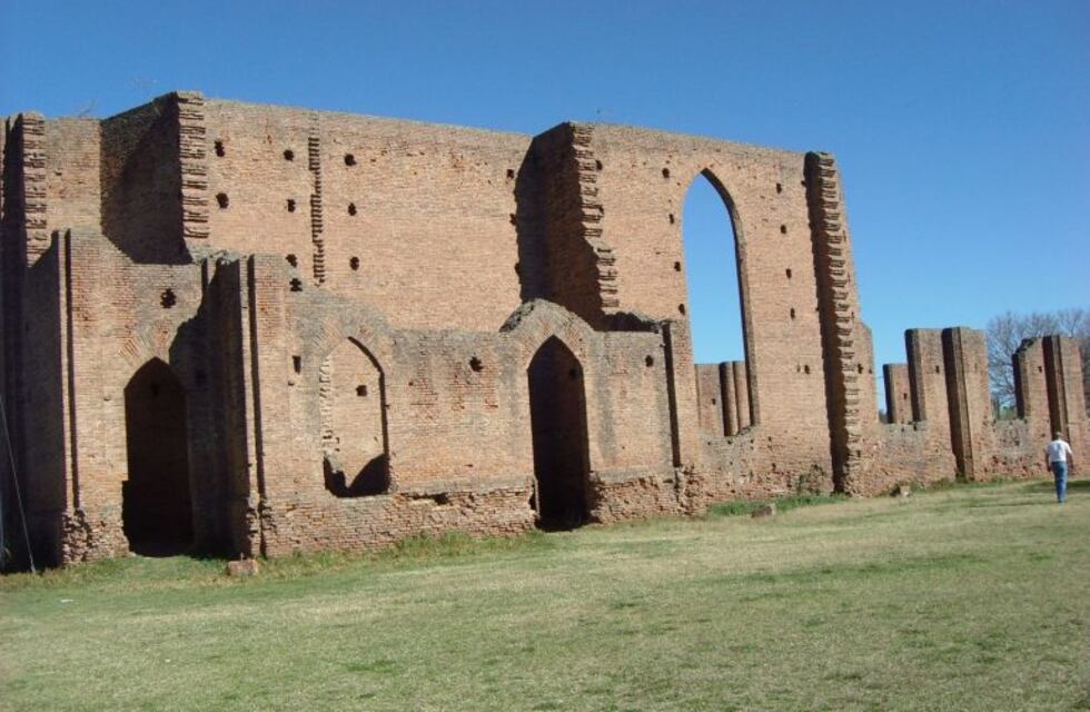 Prisión preventiva para un joven acusado de violar a una menor de edad en un baño
