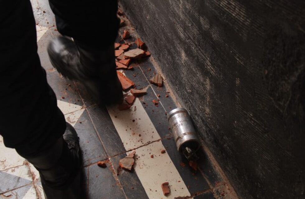 Graves incidentes obligaron a suspender Sporting - Villa Mitre