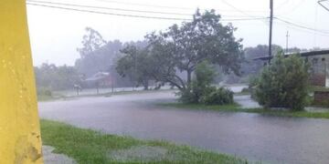 Intensas lluvias sacuden a Esquina\u002E