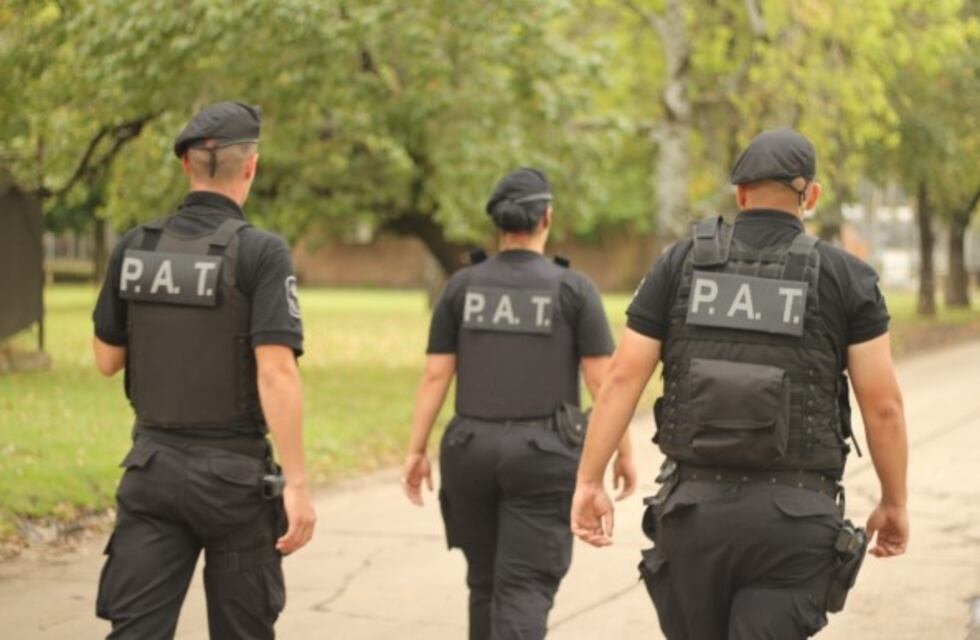 Cuatro detenidos con un arsenal y elementos robados en Villa Gobernador Gálvez