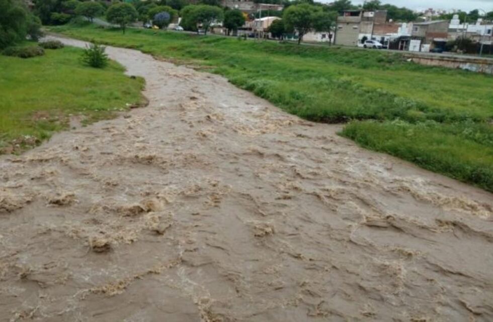 Costanera cerrada por el temporal en Córdoba