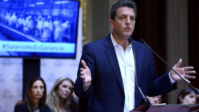 DYN45, BUENOS AIRES 21/11/16, EL DIPUTADO Y Lu00cdDER DEL FRENTE RENOVADOR, SERGIO MASSA, PRESENTu00d3 UN PROYECTO DE LEY QUE EXIMIRu00c1 A LA MAYORu00cdA DE LOS TRABAJADORES, MONOTRIBUTISTAS Y JUBILADOS Y LIBERARu00c1