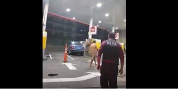 ¿Accidente sexual o brote psicótico en una estación de servicio?