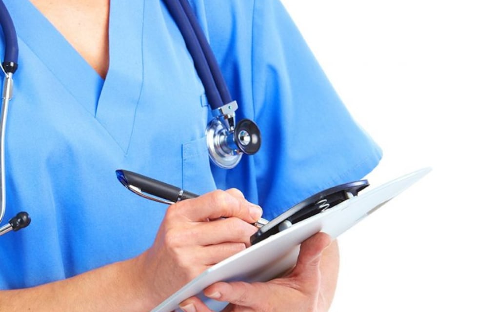 Convocan a profesionales de la salud a formar parte de un registro web
