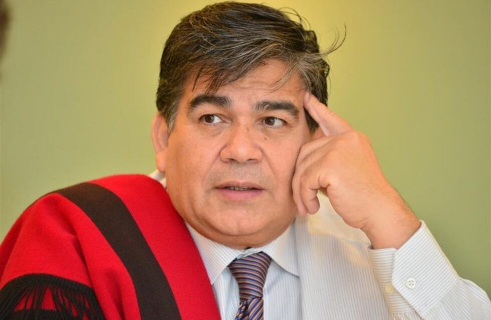 Mario Ishii: "Yo los tengo que cubrir cuando están vendiendo falopa con las ambulancias"