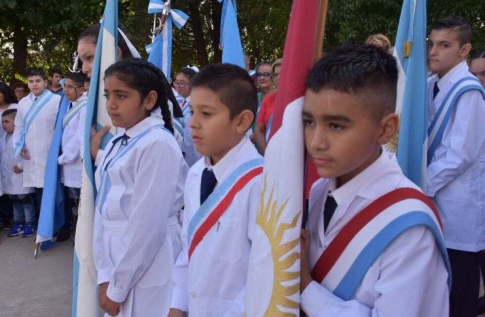 Mestre abrió el ciclo lectivo en las escuelas municipales, que tienen clases normalmente