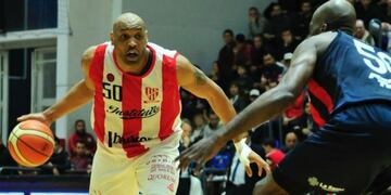 Saml Clancy, jugador de Instituto\u002E