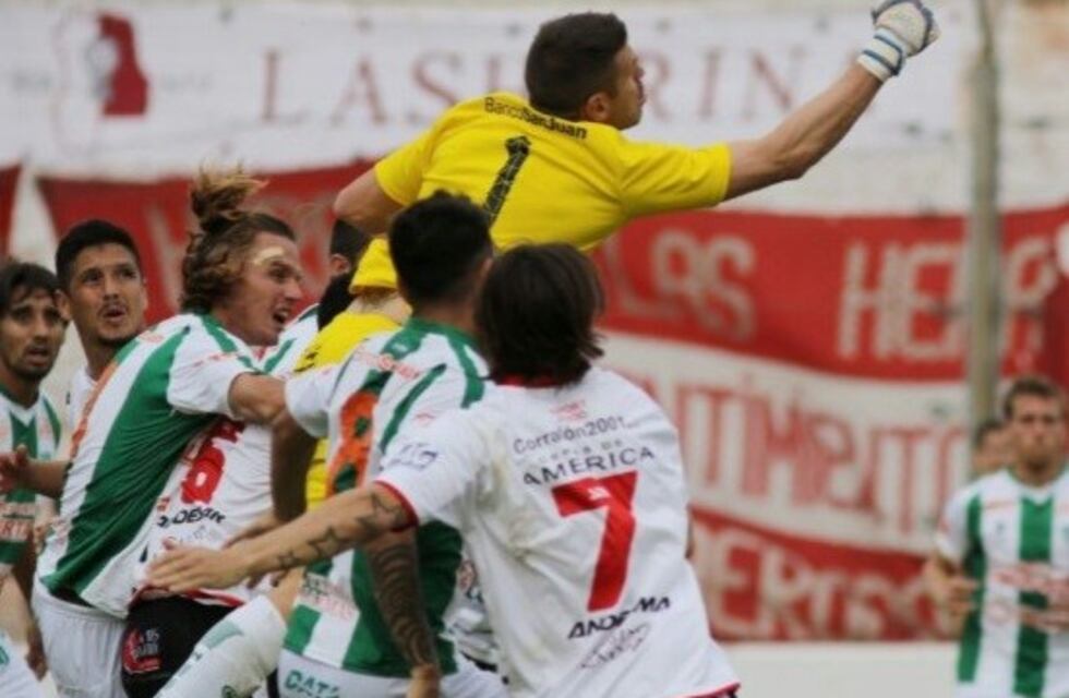 El Globo del 'Bichi' Fuertes no se infla y no convierte goles