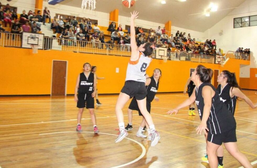 El Torneo Provincial de Básquet 2018 comienza a definir a sus campeones en la rama femenina