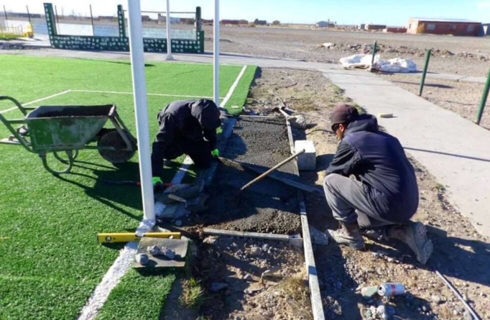 Las Heras: destrozaron una plaza para niños