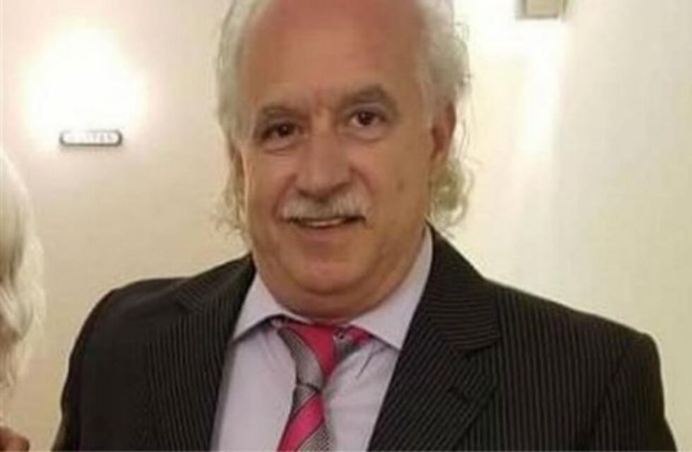 La familia del profesional piden información certera para dar con el paradero.