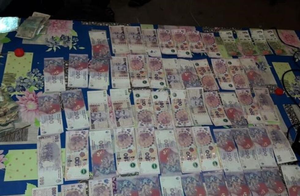 Secuestraron dinero y celulares en allanamientos