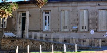 Con cuatro casos de COVID-19 la ciudad de Colón Entre Ríos está cerrada, y habría más de 100 personas contagiadas\u002E\nCrédito: Web