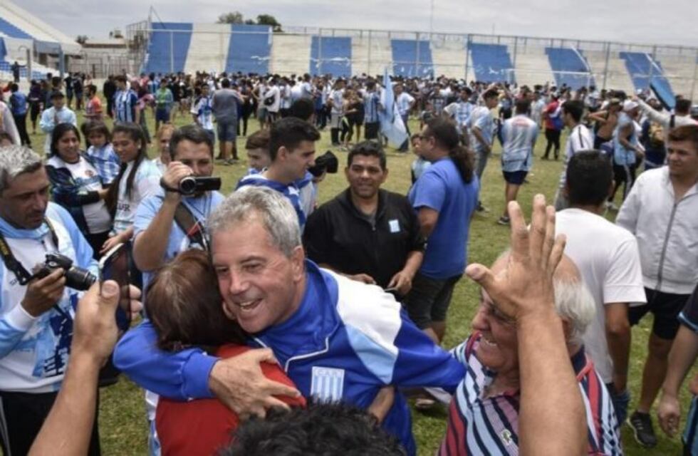 Pancho Silva anunció que el domingo se despide de Racing